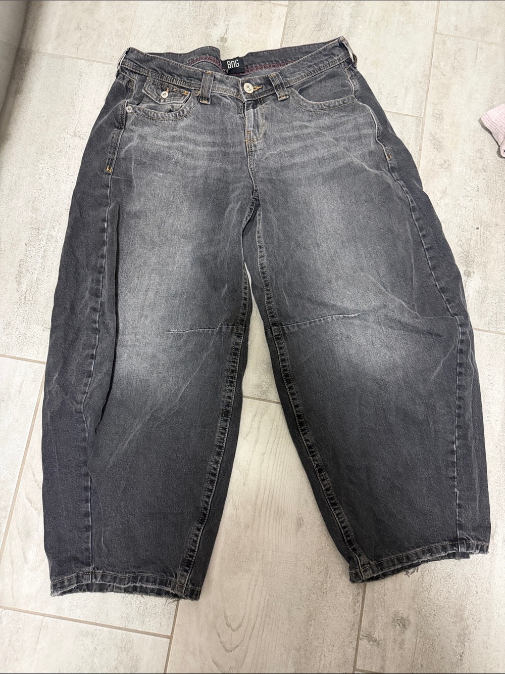 Urban Outfitter BDG Black Washed Boyfriend Jeans Barrels 34 w x 32 l